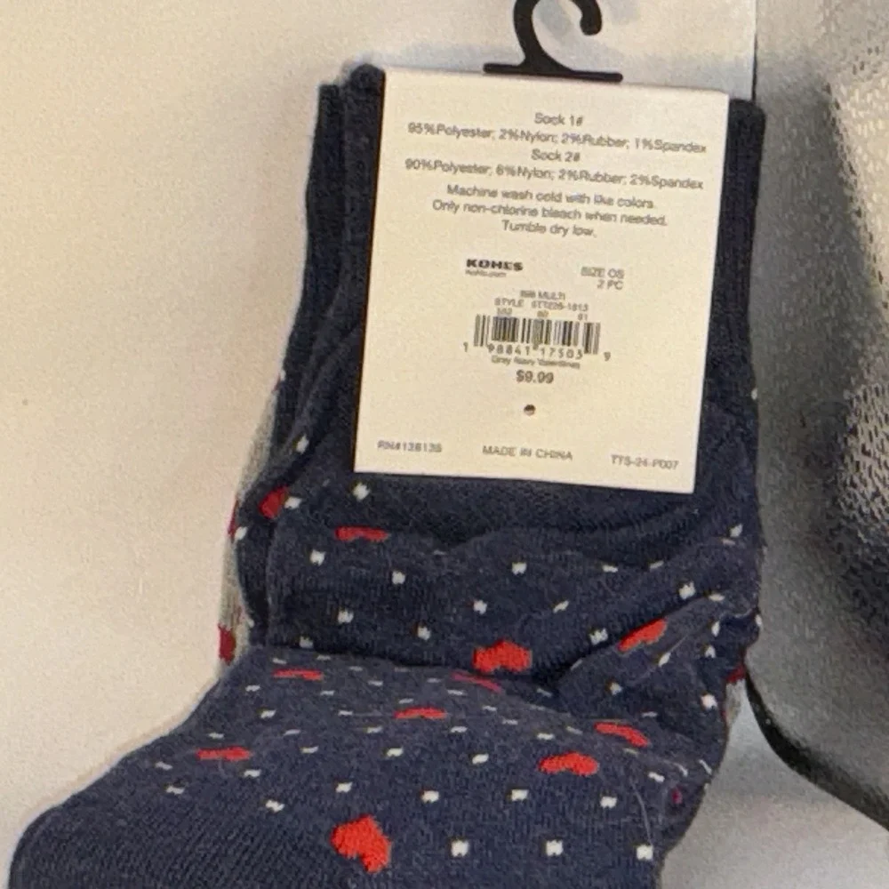 Twisted Toes Novelty Socks Valentines Day Hearts 2 Pair Size 8-13